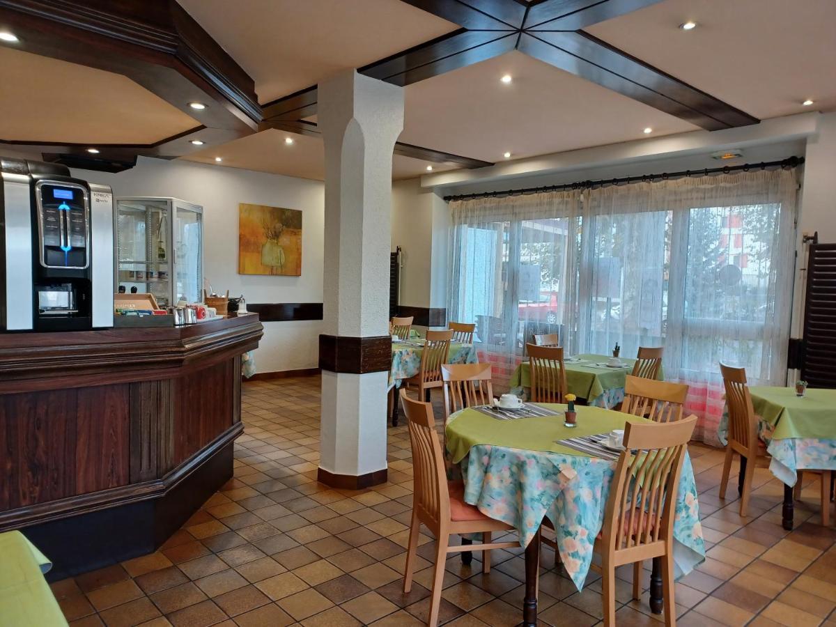 Logis - Hotel Restaurant Bellevue Annecy Ngoại thất bức ảnh